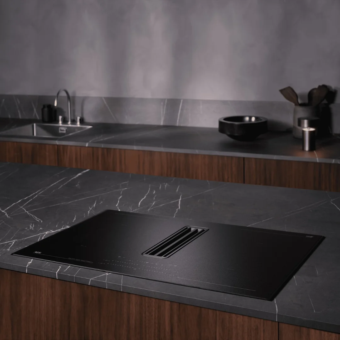 taque de cuisson avec hotte intégrée